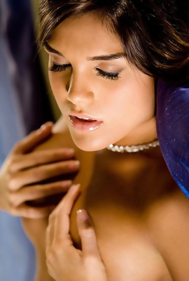 Elizabeth Mendez Latina Playboy